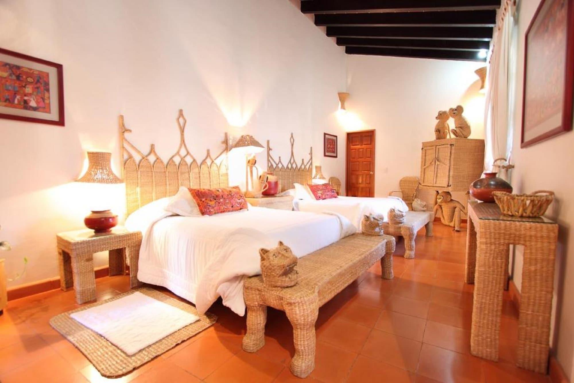 Hotel Boutique La Casa Azul Cuernavaca Kültér fotó