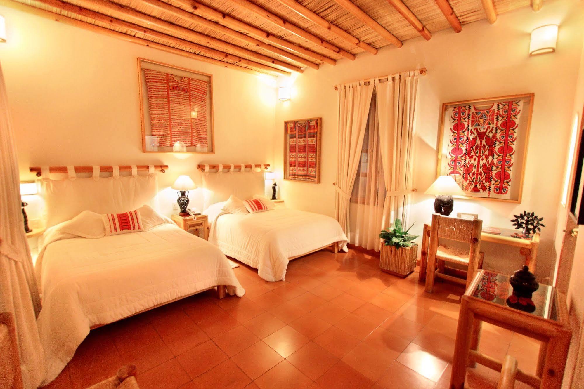 Hotel Boutique La Casa Azul Cuernavaca Kültér fotó